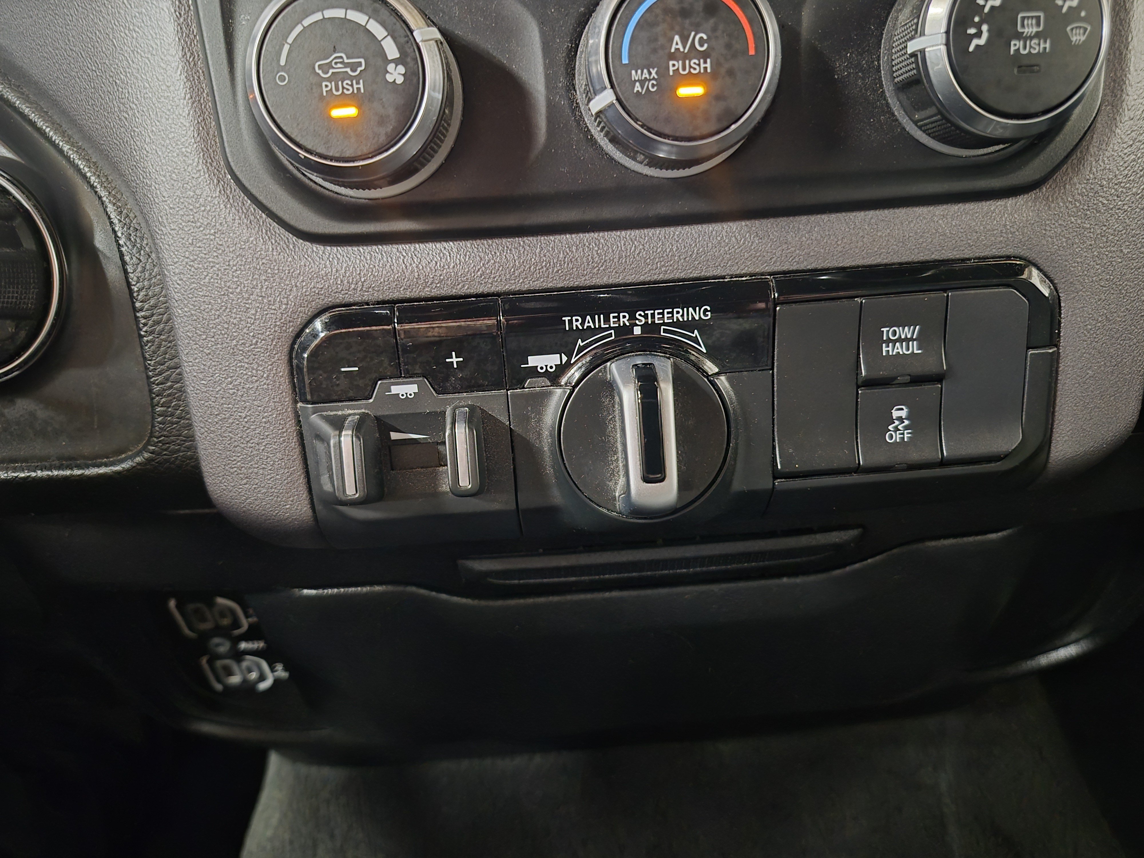 Used 2023 RAM 1500 Big Horn w/ Trailer Tow Group RWD image 32
