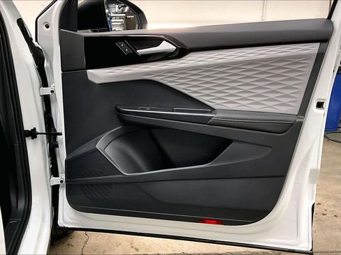 Used 2024 Volkswagen Taos S image 26