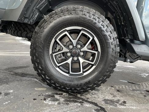 Used 2025 Jeep Gladiator Rubicon w/ Convenience Group image 33