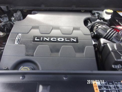 Used 2018 Lincoln MKX Premiere w/ Cargo Accessories Package image 18