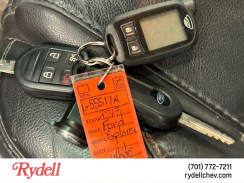 Used 2013 Ford Explorer XLT AWD/4WD image 6