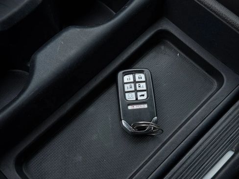 Used 2018 Honda Odyssey EX image 21