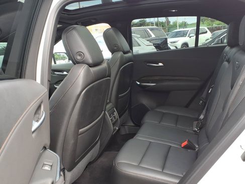 Used 2023 Cadillac XT4 Sport w/ Technology Package AWD/4WD image 15