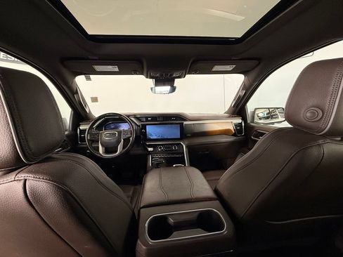 Used 2025 GMC Sierra 1500 Denali AWD/4WD image 25