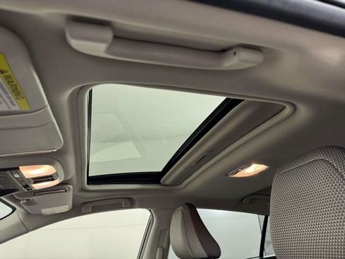 Used 2024 Subaru Crosstrek 2.0i Premium image 30