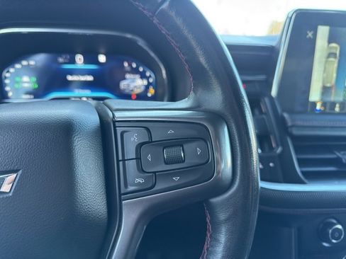 Used 2022 Chevrolet Suburban RST w/ Sport Performance Package image 20