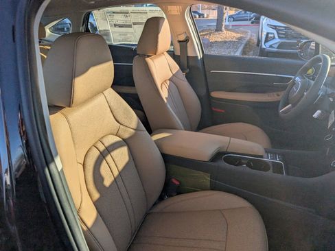 New 2025 Hyundai Sonata Limited image 10