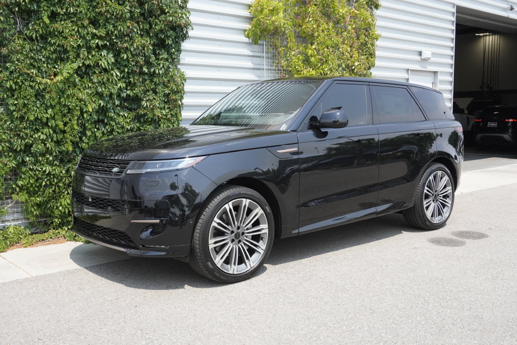 New 2026 Land Rover Range Rover Sport Dynamic SE AWD/4WD image 3