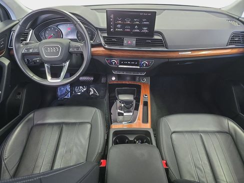 Used 2023 Audi Q5 2.0T Premium w/ Convenience Package image 10