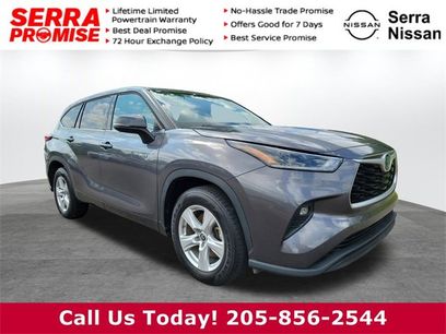 Used 2021 Toyota Highlander LE