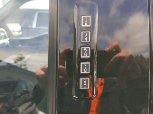 Certified 2022 Ford F150 XLT w/ Equipment Group 302A High image 26