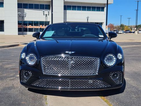 Used 2023 Bentley Continental GT V8 image 10