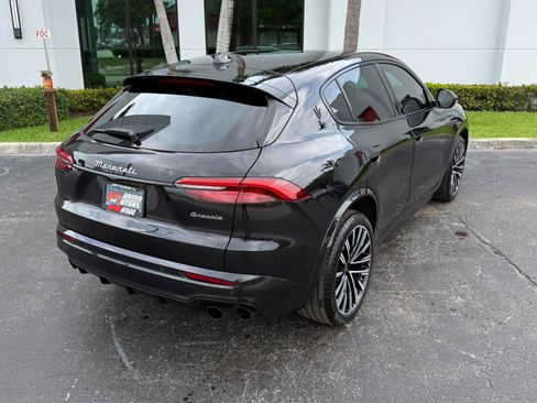 Used 2025 Maserati Grecale Modena AWD/4WD image 19