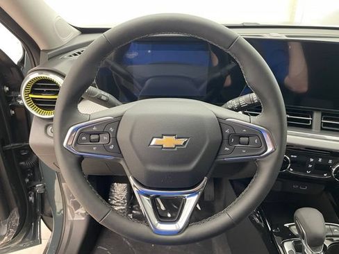 New 2026 Chevrolet Trax LT w/ Driver Confidence Package FWD image 10
