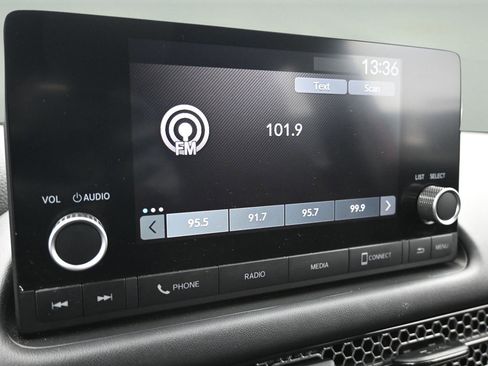 Used 2023 Honda HR-V Sport image 25