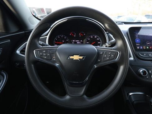 Used 2023 Chevrolet Malibu LT image 11