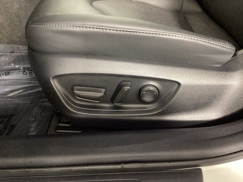 Used 2023 Toyota Camry XLE FWD image 18