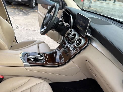 Used 2017 Mercedes-Benz GLC 300 GLC 300 Sport Utility 4D w/ Premium 2 Package image 35