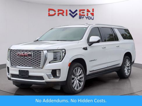 Used 2022 GMC Yukon XL Denali AWD/4WD image 1