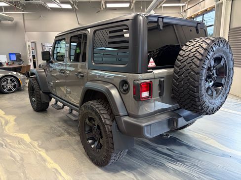 Used 2021 Jeep Wrangler Unlimited Sport AWD/4WD image 32