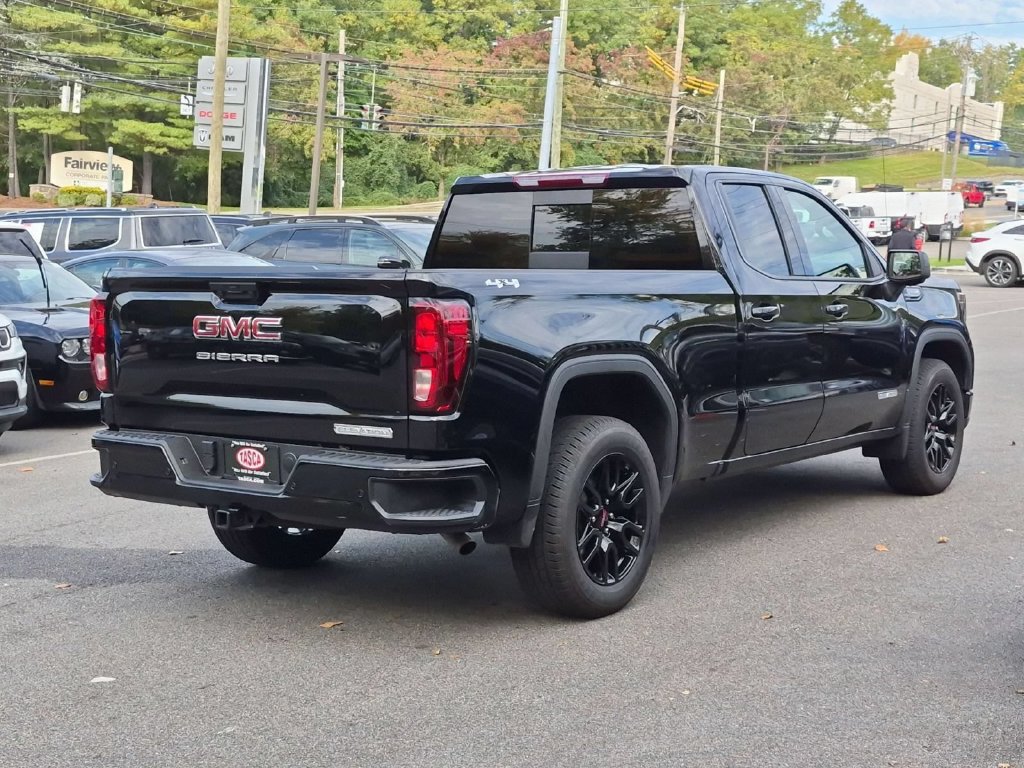 Used 2025 GMC Sierra 1500 Elevation w/ Preferred Package AWD/4WD image 2