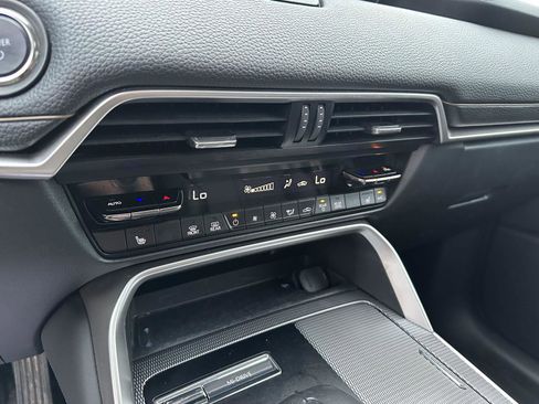 Used 2024 MAZDA CX-90 Plug-In Hybrid w/ Preferred AWD/4WD image 32