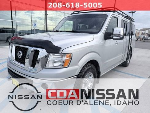 Used 2017 Nissan NV 3500 SL image 1