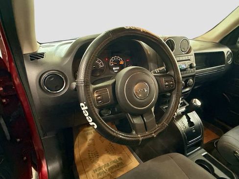 Used 2016 Jeep Patriot Sport w/ Power Value Group image 10