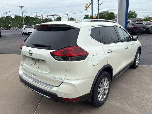 Used 2020 Nissan Rogue SV AWD/4WD image 6
