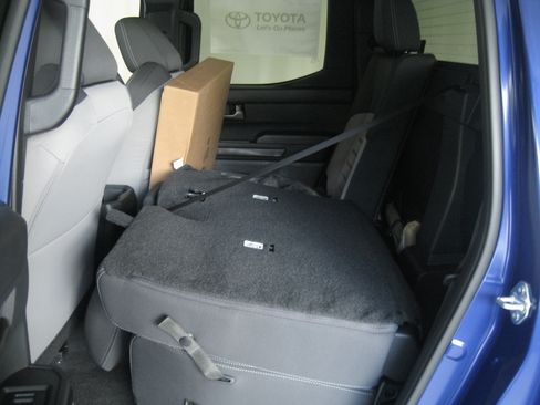 New 2025 Toyota Tacoma TRD Off-Road image 22