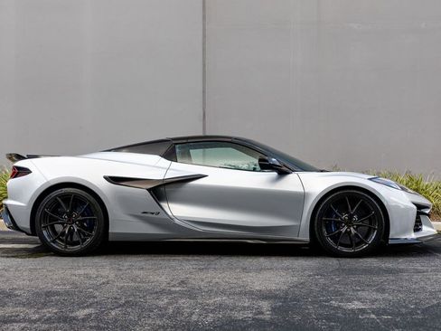 Used 2026 Chevrolet Corvette ZR1 w/ Battery Protection Package RWD image 6