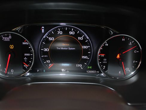 Used 2017 GMC Acadia Denali w/ Technology Package AWD/4WD image 11