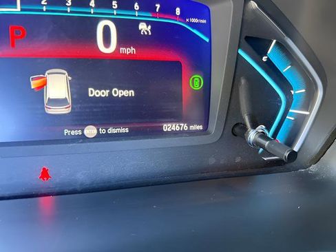 Used 2023 Honda Odyssey Elite image 18