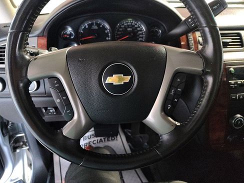 Used 2012 Chevrolet Suburban 2500 LS w/ Convenience Package 1 AWD/4WD image 23