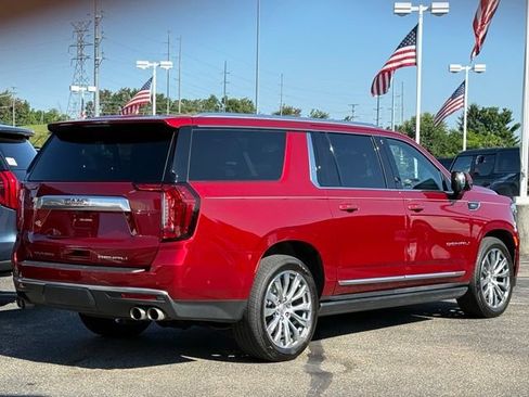Used 2024 GMC Yukon XL Denali w/ Denali Reserve Package AWD/4WD image 40