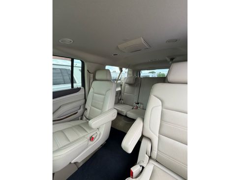 Used 2019 GMC Yukon XL Denali w/ Open Road Package image 4