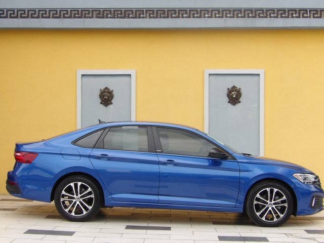 Used 2023 Volkswagen Jetta Sport FWD image 7
