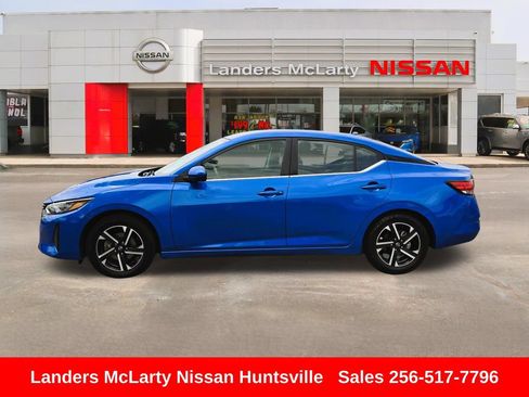 Used 2024 Nissan Sentra SV FWD image 8