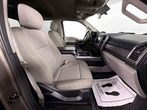 Used 2018 Ford F250 XLT w/ XLT Premium Package image 27