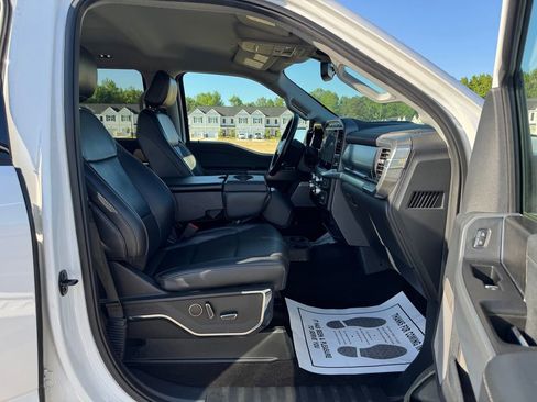 Used 2021 Ford F150 Lariat w/ Equipment Group 501A Mid AWD/4WD image 21