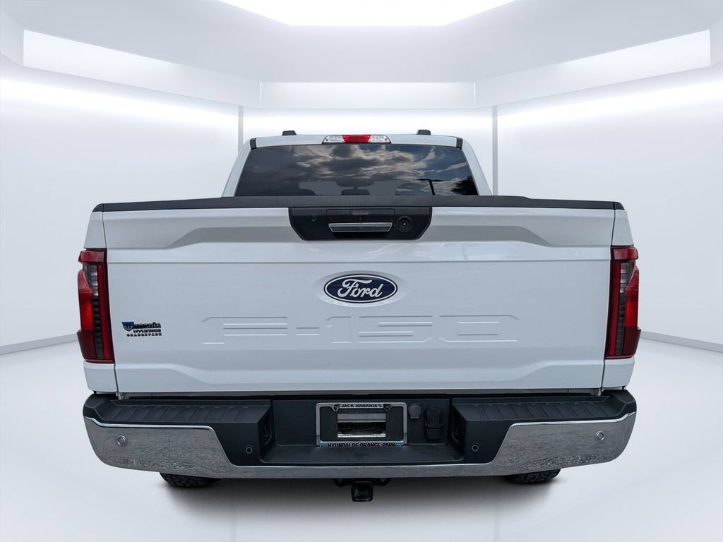 Used 2024 Ford F150 XLT w/ Tow/Haul Package AWD/4WD image 5