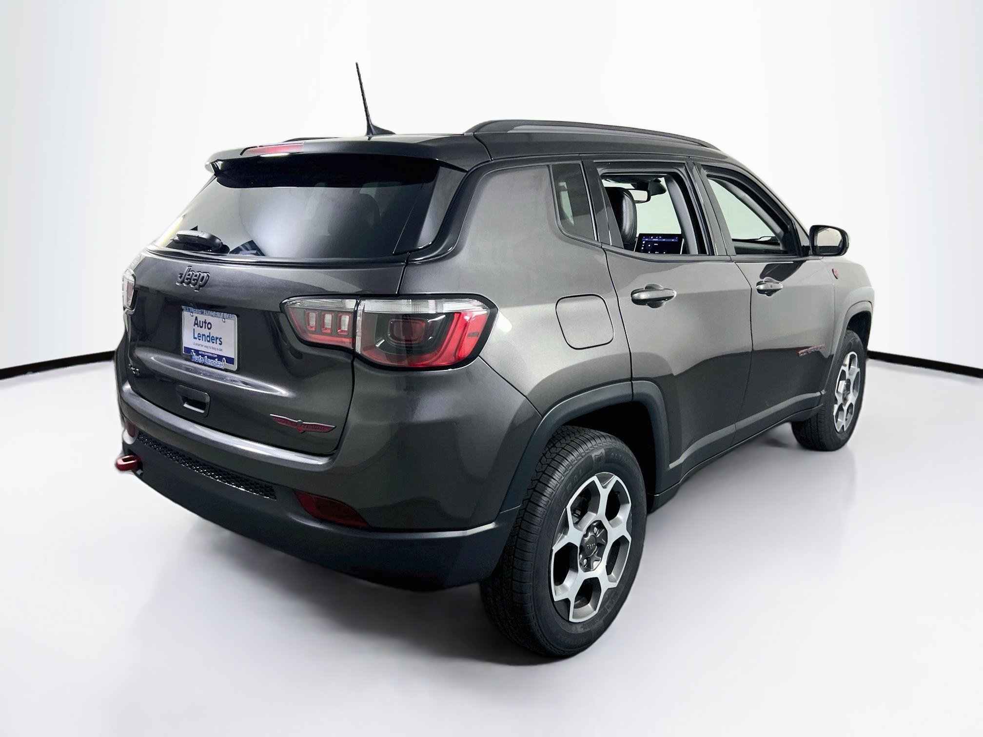 Used 2022 Jeep Compass Trailhawk AWD/4WD image 5
