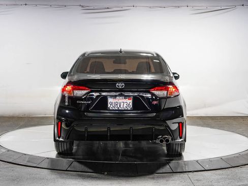 Certified 2024 Toyota Corolla SE FWD image 4