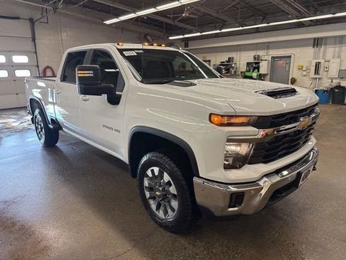 New 2026 Chevrolet Silverado 2500 LT w/ All Star Edition AWD/4WD image 8