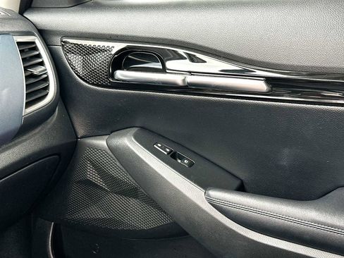 Used 2021 Kia Seltos S image 28