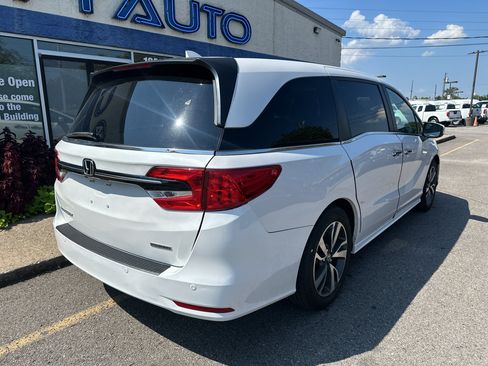Used 2023 Honda Odyssey Touring image 4