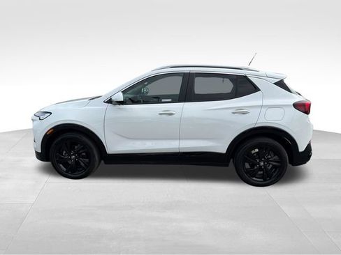 Used 2024 Buick Encore GX Sport Touring w/ Comfort Package FWD image 4