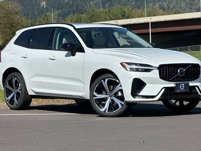 Used 2025 Volvo XC60 B5 Ultra w/ Protection Package Premier