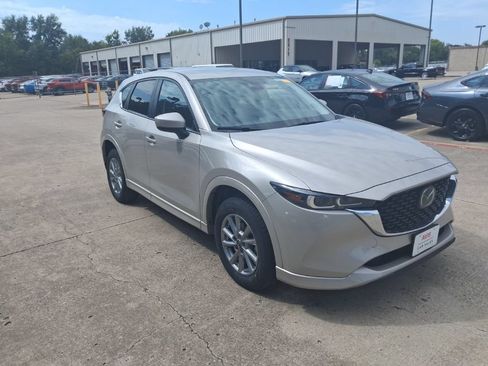 Used 2025 MAZDA CX-5 AWD 2.5 S w/ Select Package image 6