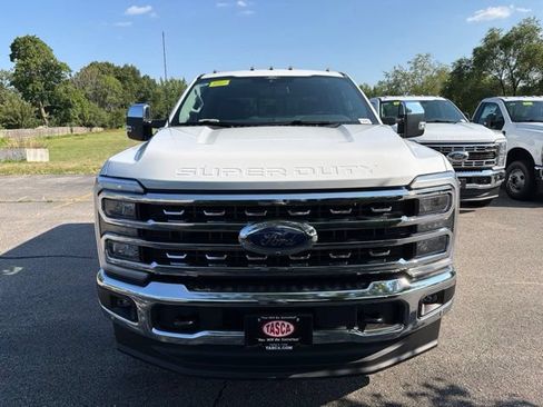 New 2026 Ford F350 Lariat w/ Lariat Premium Package AWD/4WD image 2